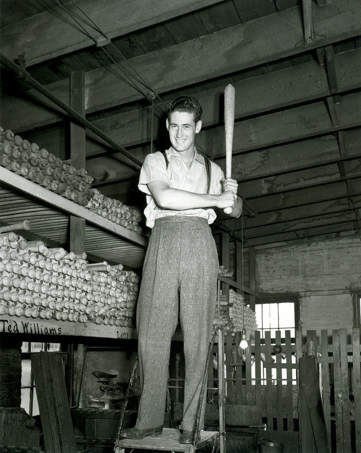 Pulp International - Photo of Ted Williams