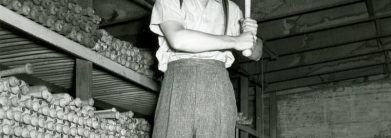 ted-williams-at-louisville-slugger